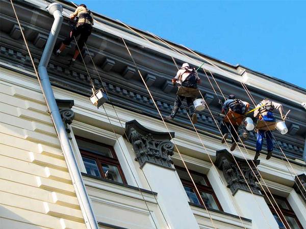 покраска рельефного фасада